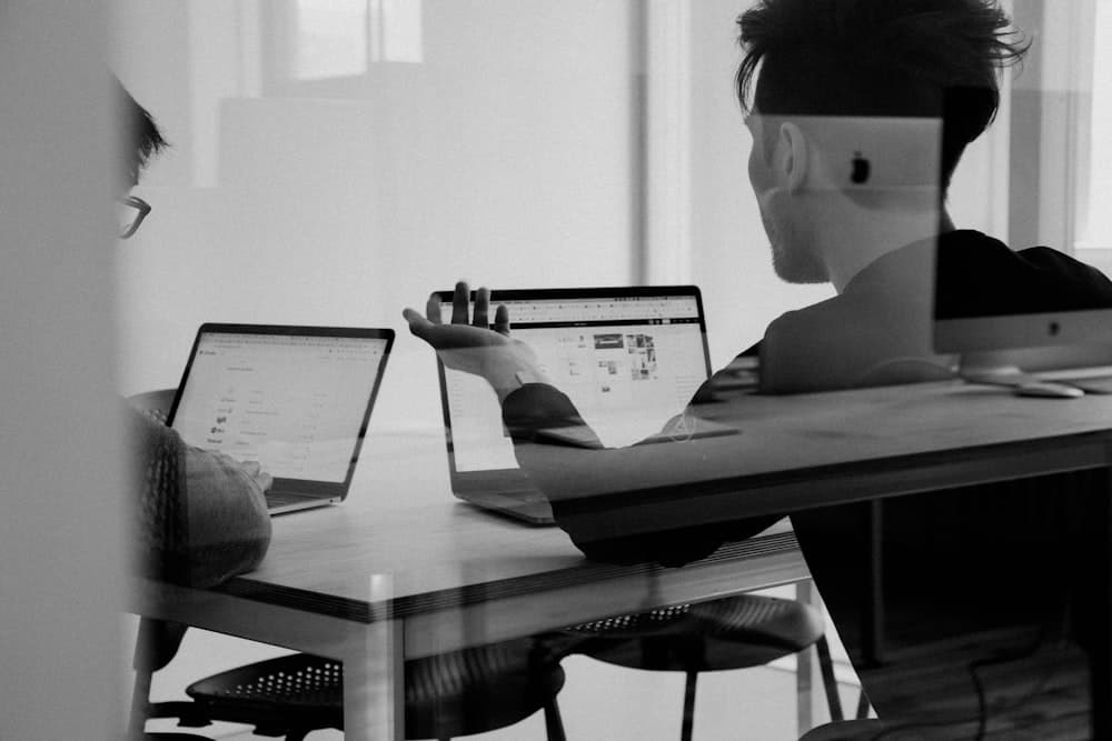 AI pilot project management and implementation